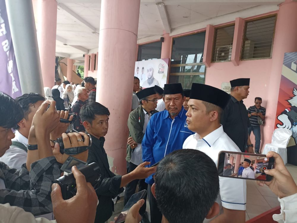 Ketua Sementara DPRD Provinsi Jambi M. Hafiz Fattah 