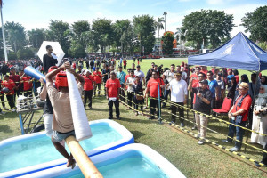 Serunya! Wali Kota Maulana Pimpin Aneka Lomba Gembira di HUT Kota Jambi