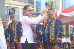 Pelantikan Serentak Ketua RT se-Kota Jambi, Wamendagri: Momen Bersejarah yang Belum Pernah Terjadi