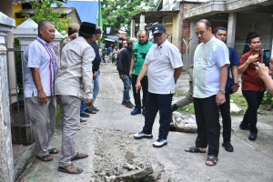 Keluhan Warga Direspons, Wali Kota Maulana Targetkan 450 Ruas Jalan Tuntas Tahun Ini