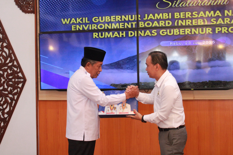 Wagub Jambi menerima kunjungan kehormatan pejabat Malaysia, Rabu (23/7).