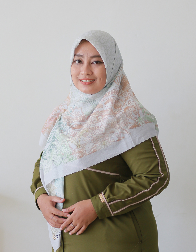 Iis Suwartini
