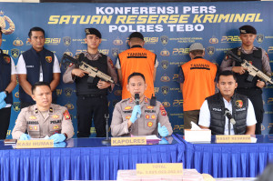 Polres Tebo Ungkap Korupsi KUR BSI Rp4,8 Miliar: Dua Pegawai Bank Jadi Tersangka