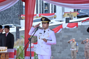 Wawako Diza Pimpin Upacara Penurunan Bendera, Ajak Generasi Muda Tanamkan Cinta Tanah Air