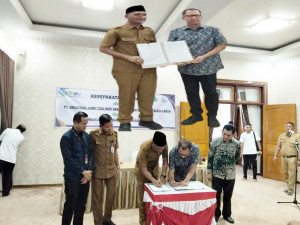 Pemkab Sarolangun dan PT JAC Sepakati Kerjasama Peningkatan Infrastruktur Daerah