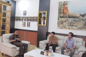 Kajari Tebo Terima Silaturahmi Putra Suku Anak Dalam yang Lulus Seleksi Polri 2026